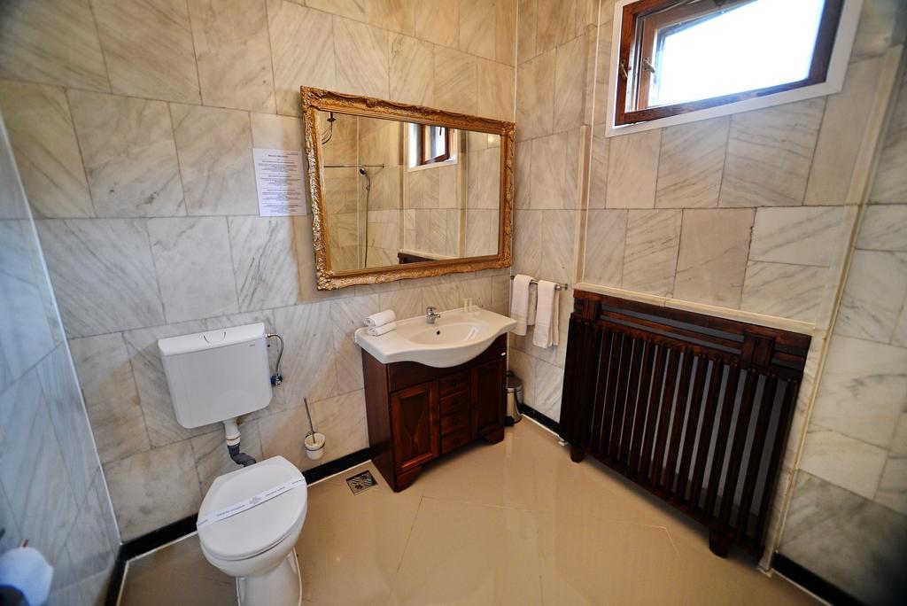 Casa Negustorului Hotel Deva Buitenkant foto