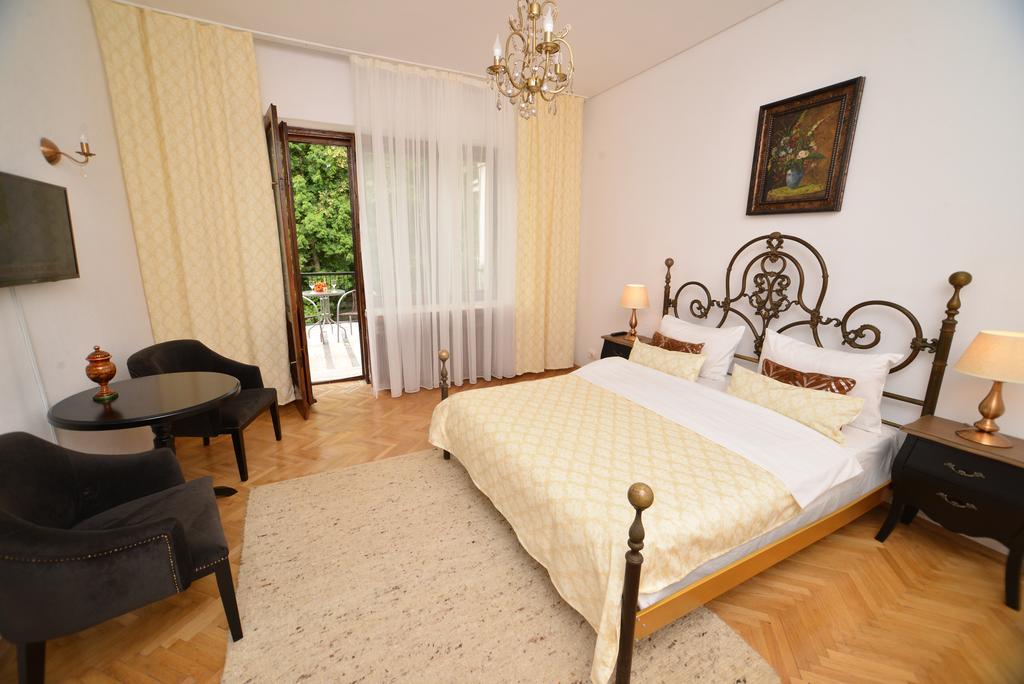 Casa Negustorului Hotel Deva Buitenkant foto