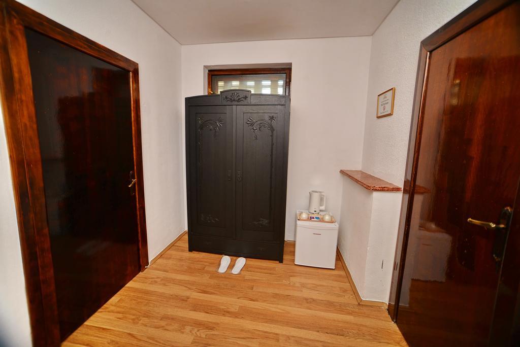 Casa Negustorului Hotel Deva Buitenkant foto