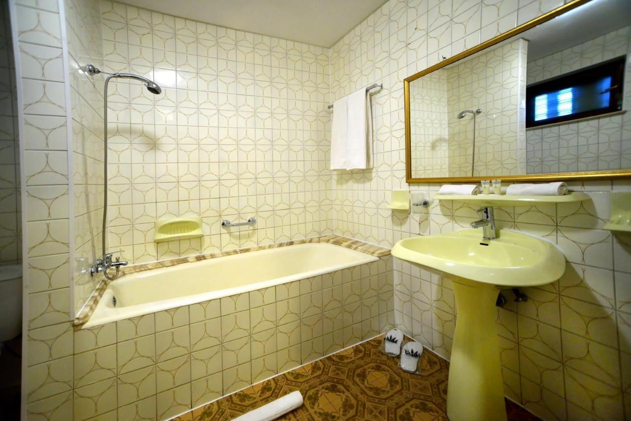 Casa Negustorului Hotel Deva Buitenkant foto
