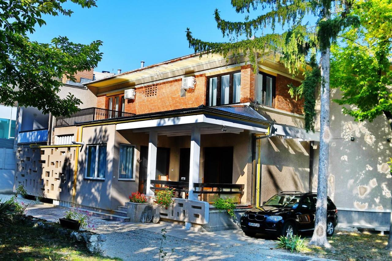 Casa Negustorului Hotel Deva Buitenkant foto